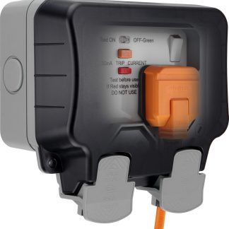 Presa protetta RCD BG Electrical, 1 poli, 2 moduli, 13A, IP66 230 V c.a.